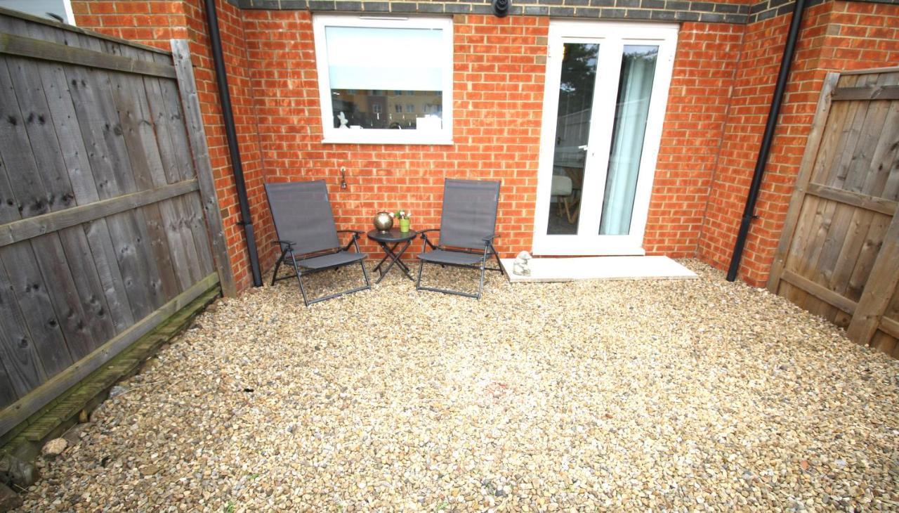 Ashington - 2 Bedroom House - Beautifully Decorated & Furnished - Large Garden Exterior photo